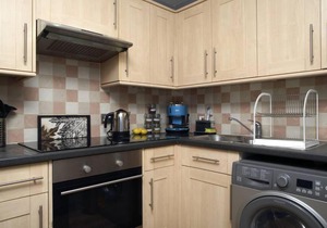 Modern, artistic apartment close to city centre