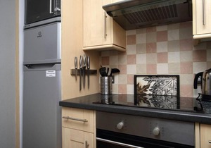 Modern, artistic apartment close to city centre