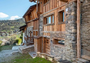 Modern Chalet with Sauna & Near Ski Lifts