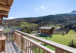Modern Chalet with Sauna & Near Ski Lifts