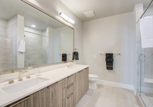 Modern Chic 3BR in Houston Heights by Stay Gia