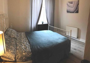Modern Double Bed Apartment Close to City Centre