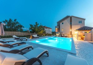 Modern Home in Quiet Pristeg