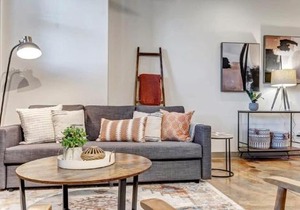 Modern, Insta-Worthy 2B Townhome in Walkable Springfield!