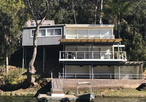 Modern Living House with Spectacular Berowra Waters Views
