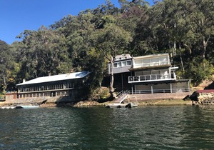 Modern Living House with Spectacular Berowra Waters Views