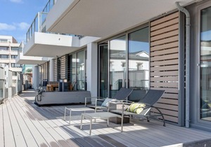 Modern. Roof terrace. Flooded with light. - New center