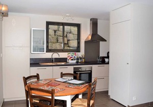 Modern Single-Level House with WiFi, Terrace, and Parking in Trégastel