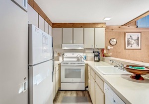 Modern & Sleek Condo - Creekside #110 by Bear Valley Vacation Rentals