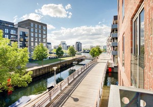 Modern Sluseholmen 1BR w/ Balcony & Courtyard, nr Harbor, by Blueground