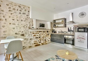 Modern spacious apartment in heart of Frejus by easyBNB