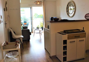 Modern Studio in Central La Baule with Terrace and Garage, Steps from Beach and Shops