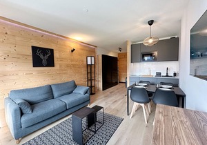 Modern studio with private parking near the center
