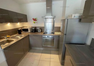 Modern two-room apartment with all comfort in the city center, shops and beach on foot for 6