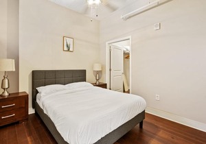 Modern Upscale 2BR Apartment on Carson Stay Gia