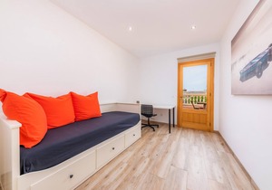Modern Vacation Home “Casa Madrina “ with Wi-Fi, Pool, Balcony, Garden & Terrace; Parking Available