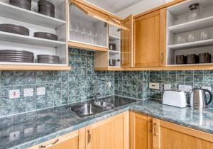 Modern Waterloo 2 BR, 2 min to Waterloo stn, by Blueground