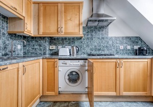 Modern Waterloo 2 BR, 2 min to Waterloo stn, by Blueground