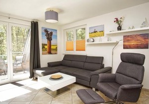 moderne FeWo Nr 4 mit Balkon, Sauna im Haus, Garten - Ferienwohnungen am Wald