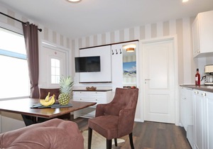 Moderner 2-zimmer Bungalow mit Herrlicher Terrasse - 40 m vom Strand Entfernt!