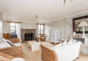 Moggs View I Ocean View