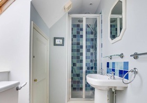 Mole Cottage - Three Bedroom House, Sleeps 6