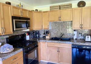 Molokai Shores Luxury Condo Awaits You-A215 Has It All!