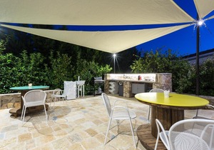 Mono Mars - One Bedroom Apartment, Sleeps 2