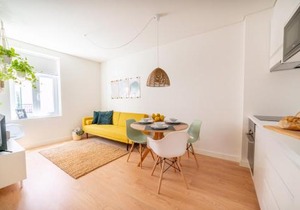 Monsanto Hill House - NO. 565 1D