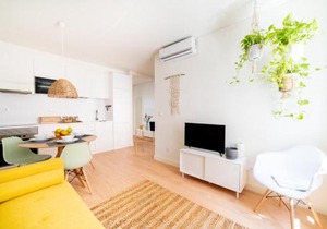 Monsanto Hill House - NO. 565 R/C E