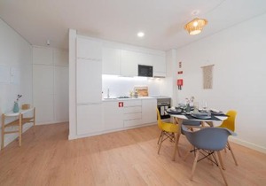 Monsanto Hill House - NO. 565 R/C D
