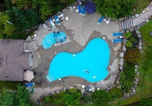Mont-Blanc Ski In/Out Condo with Pool and Beach Access (131-6)