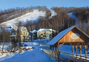 Mont-Blanc Ski In/Out Condo with Pool and Beach Access (131-6)
