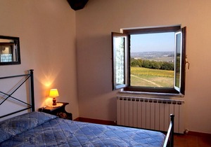 Montegonfoli 5 Apartment in San Gimignano for 4 + 2 with great views