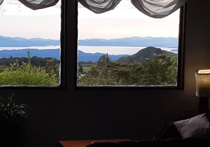 MONTEVERDE - Comfy, well-equipped House in woods with spectacular view!