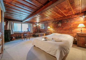 Montroc Apartment Sleeps 8