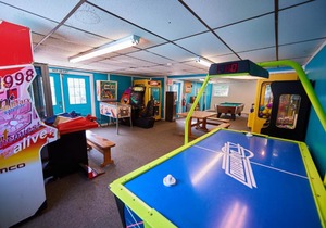 Moody Beach Camping Resort 28 ft. Park Model 4