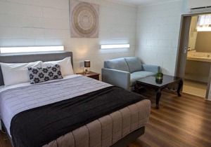 Morwell Parkside Motel