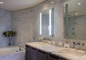 Most Luxury unit in Vancouver with Million $ Views In Coal Harbour !