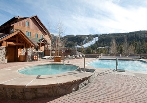 Mountain Condo for 4 | Hot Tub + Pool Access