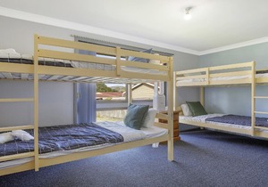 MOUNTAIN RETREAT @ GLOUCESTER