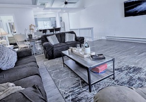 Mountain Shadows retreat 3 bedroom 2 bathroom remodeled unit!