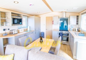 MP753 - Camber Sands Holiday Park - Sleeps 6 - Modern caravan with large Decking - Quiet Location