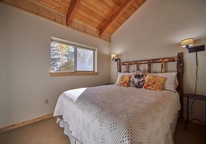 Mt. Joseph Lodge in Downtown Joseph: Unit #4
