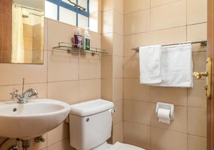 Mvuli Suites Apartments: Wifi, close to CBD, great views