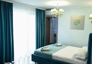 Myosotis Mamaia Studio by the Lake