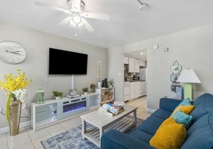 MYRTLE BEACH OCEANFRONT KING WITH GREAT AMENITIES!