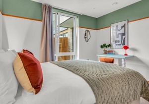 MySquare Two Bedroom Apartments in Limehouse