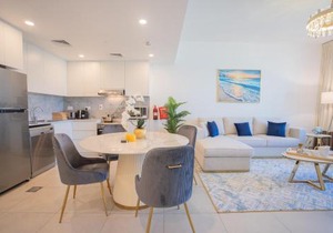 Nasma Luxury Stays - Fancy Apartment With Balcony Close To MJL's Souk