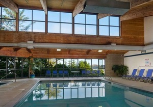 Nature Escape! 2 Comfy Units, Pool, Parking